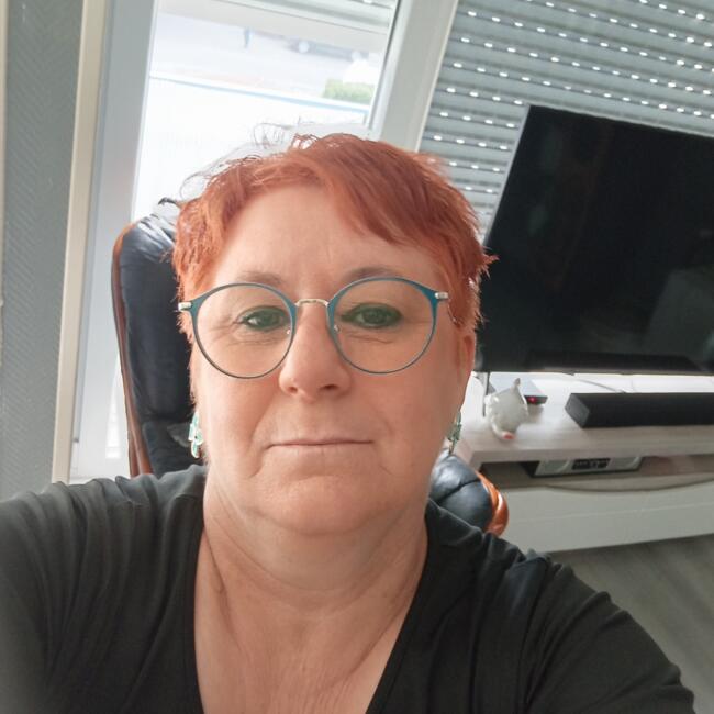 Nanny in La Rochelle: Florence