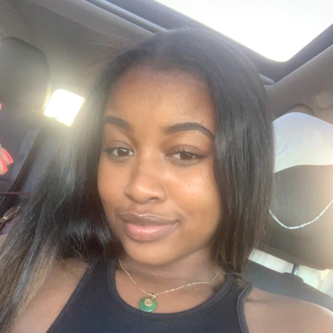 Babysitter in Cape Coral: Yeniah