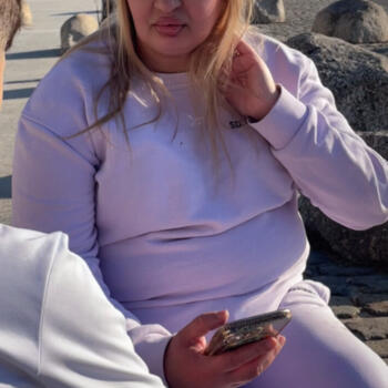 Babysitter Oyonnax: Malika