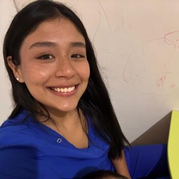 Babysitter Ica: Leslie Sofia