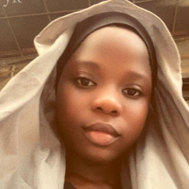 Babysitter in Lagos: Halimat