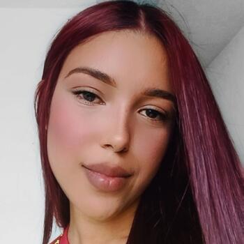 Babysitter in Palo Negro: Sharay