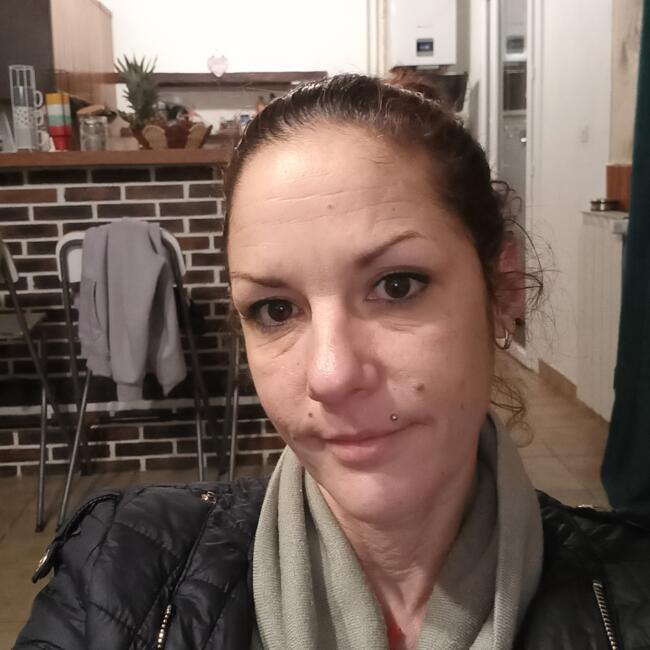 Job de garde d'enfants à Venoy: Marie Claude