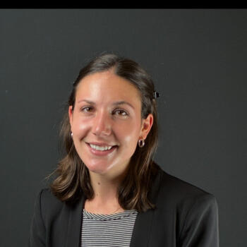 Babysitter in Syracuse: Elena