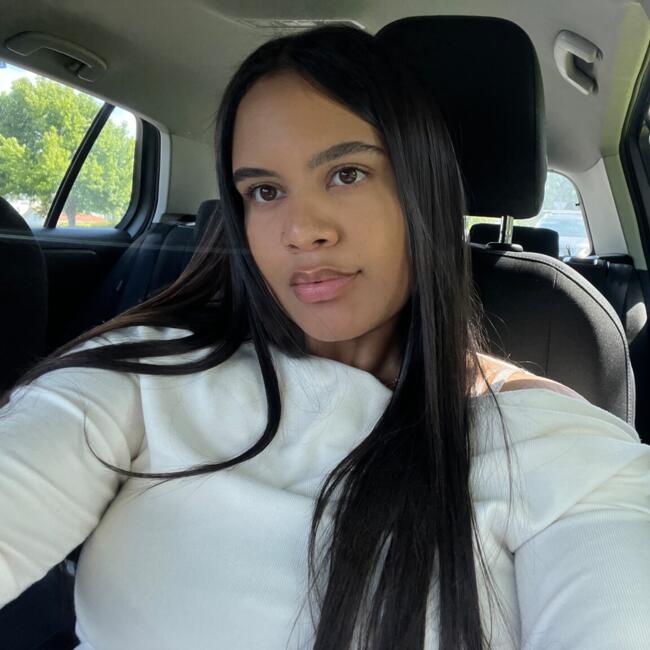 Babysitter in Auckland: Lauren