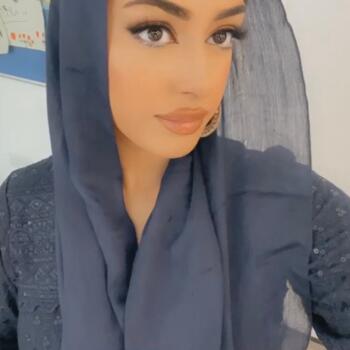 Babysitter in London: Nilima