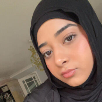 Babysitter in Huddersfield: Maaya