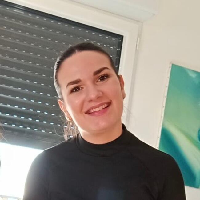 Babysitter in Brisbane: Maurine