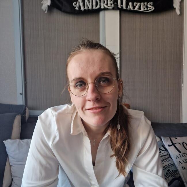 Babysitter in Spijkenisse: Antoinette