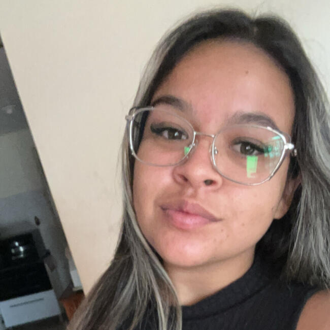 Babysitter in Fazenda Rio Grande: Gabrielle