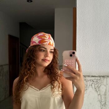 Babysitter in Bordeaux: Lorena