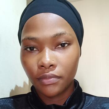 Nounou à Charjah: Mary