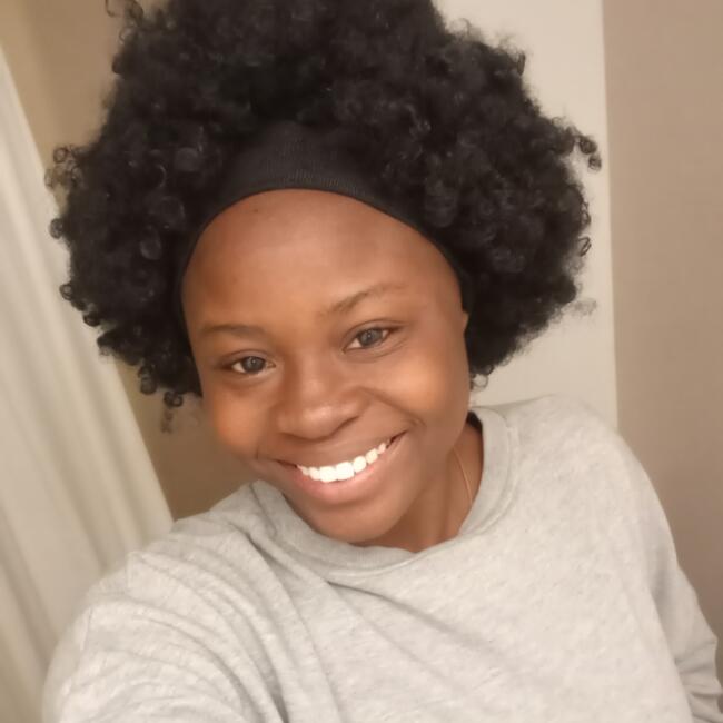 Babysitter in Poitiers: Viviane