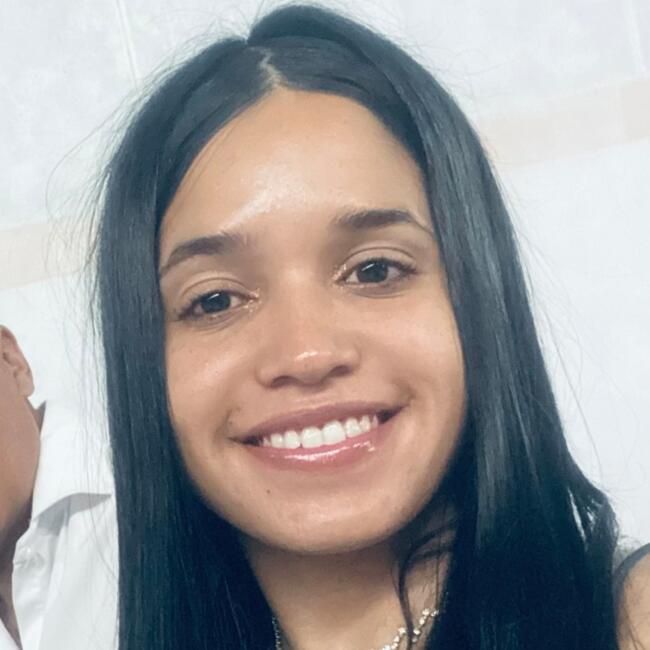 Niñera en Ciudad de la Costa: Romina