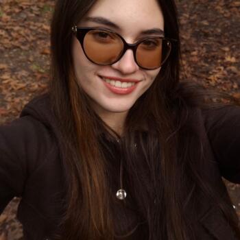 Babysitter στην περιοχή Αχαρνές: Βαια