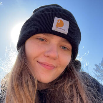 Babysitter in Saskatoon: Hannah