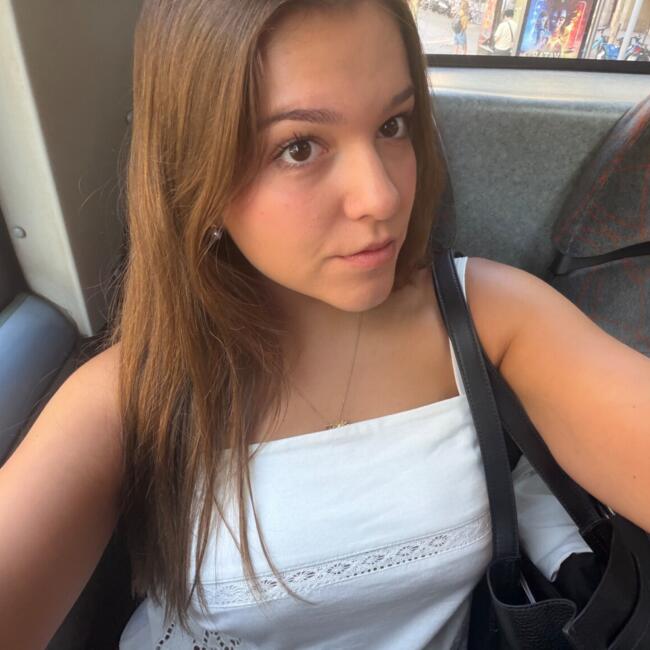 Babá em Barcelona: Aroa