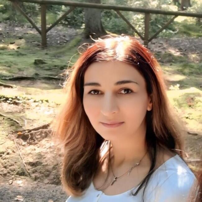 Babysitter in Brussel: Emilya