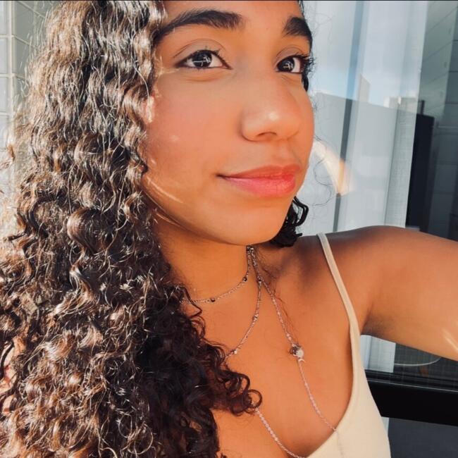 Babysitter in Curitiba: Tainá Rocha