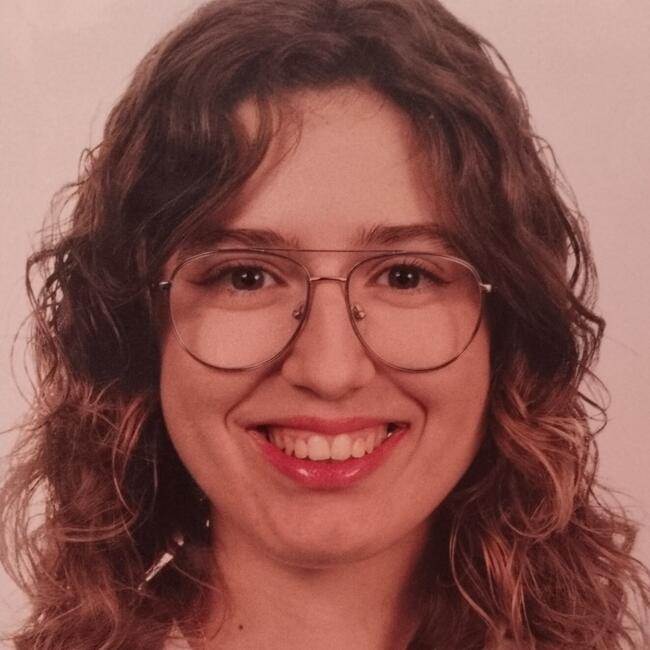 Babysitter in Albatera: Estela