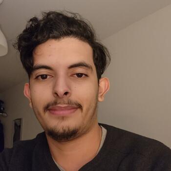 Babysitter in Torcy: Elhadi