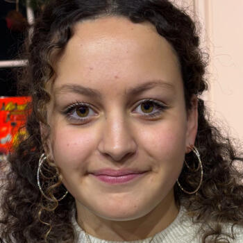 Babysitter in Romsey: Madeleine
