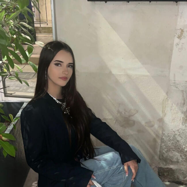 Babysitter in La Rochelle: Anaïs