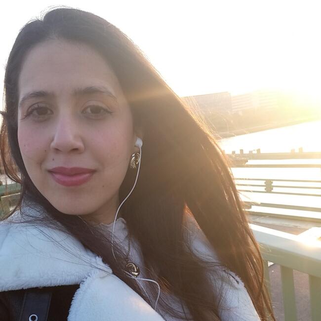Babysitter in Rouen: Hayet