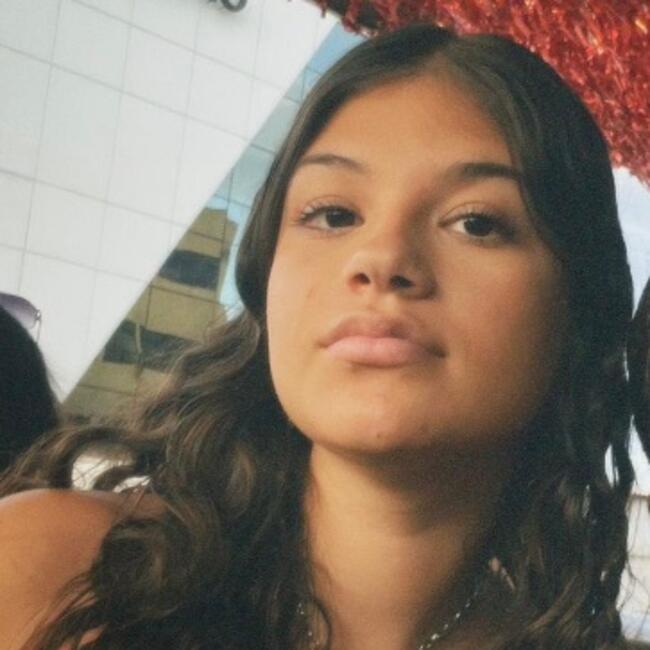 Babysitter in Natal: Nina