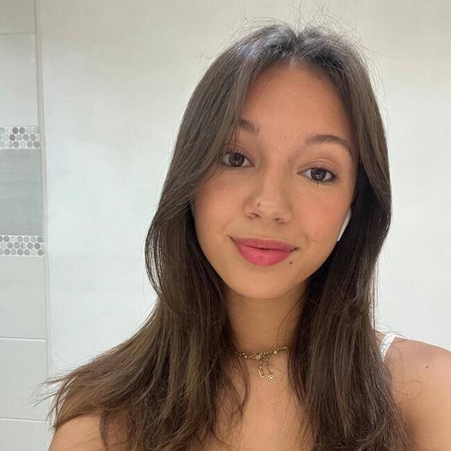 Babysitter in Salon-de-Provence: Loane