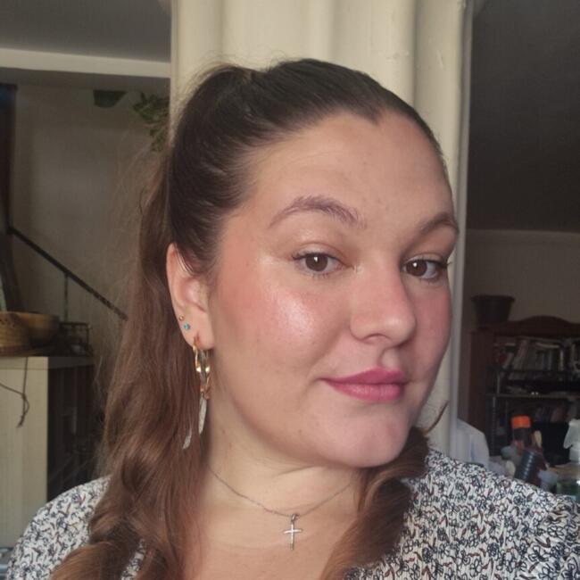 Babysitter in Marseille: Emmanuelle