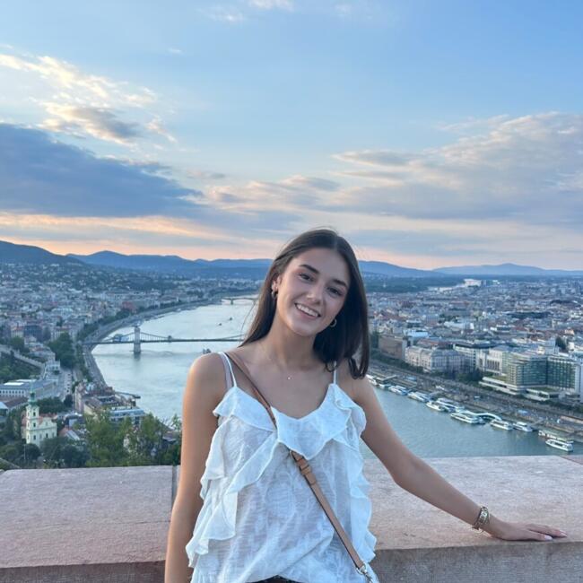 Niñera en Ourense: Olivia