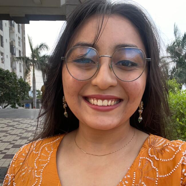 Rājkot में बेबीसिटिंग की नौकरी: Hemanshi