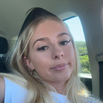 Babysitter in Port Macquarie: Sarah