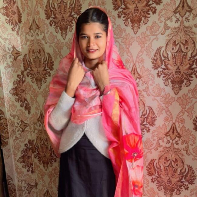 Nanny in Moga: Loviiinahar