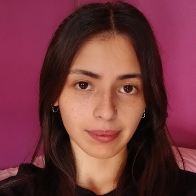 Babysitter in San Juan Bautista: Agustina