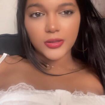 Babysitter in Salvador: Fernanda