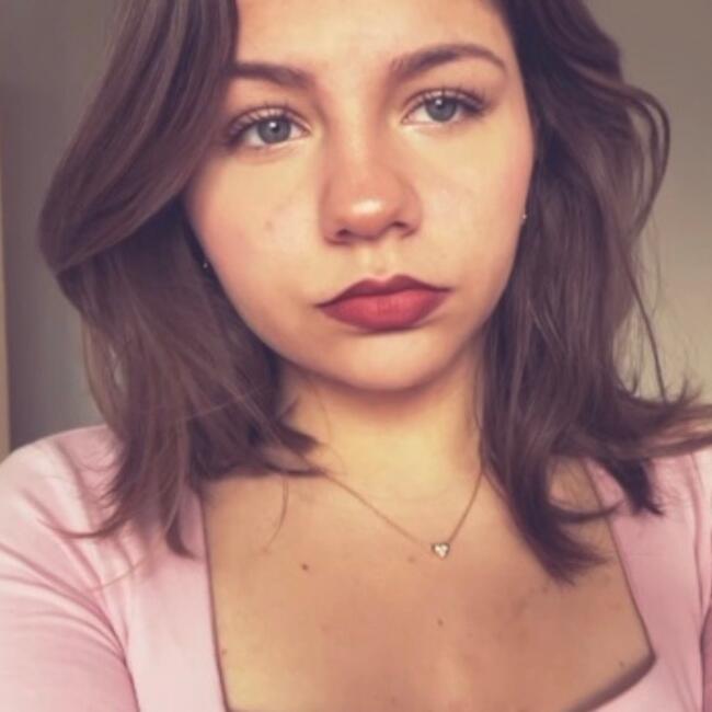 Babysitter in Charvieu-Chavagneux: Melissa