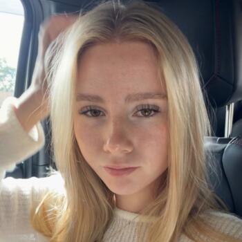 Babysitter Gold Coast: Sabrah