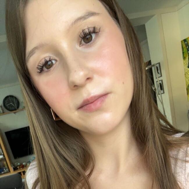 Babysitter in Unterroth: Leonie
