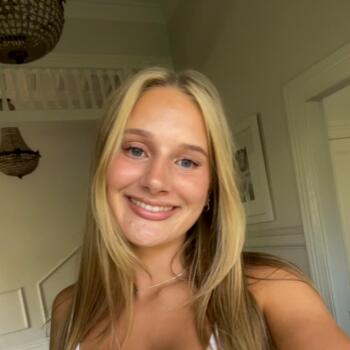 Babysitter in Auckland: Bianca