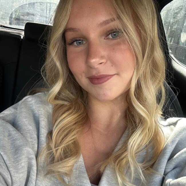 Babysitter in Leuville-sur-Orge: Jade