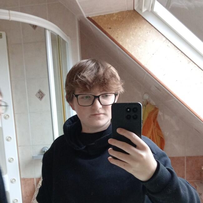 Babysitter in Mareil-Marly: Eli