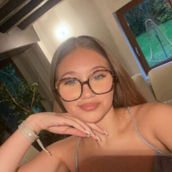 Babysitter in Sainte-Luce-sur-Loire: Léa