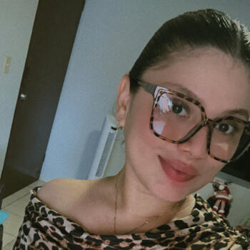 Niñera en David: Angie Lineth