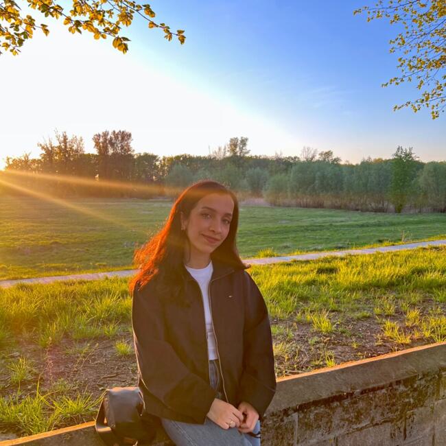 Babysitter in Cottbus: Aysel