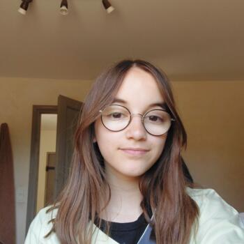 Babysitter in Liré: Louna