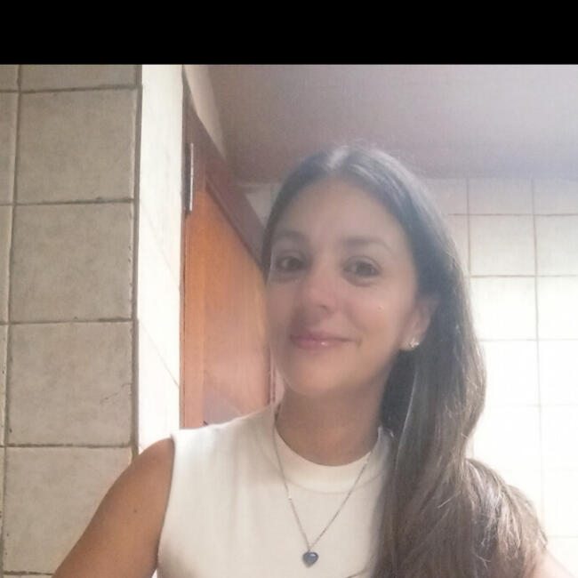 Babysitter in Tigre: Carla