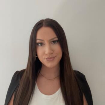 Babysitter in Méry-sur-Oise: Ana