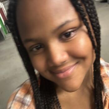 Baby-sitter in Brampton: D'Mya